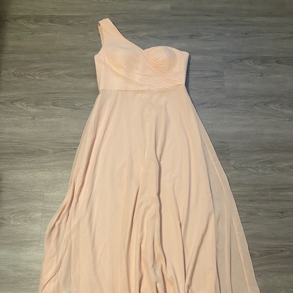 Formal Dress - Picture 1 of 4